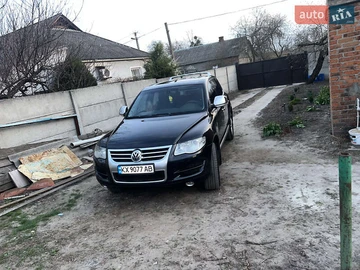 Авто Volkswagen Touareg 2007 № 8430609