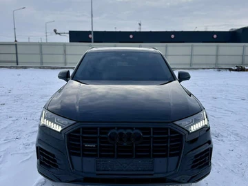 Авто Audi Q7 2020 № 8430937