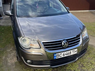 Авто Volkswagen Touran 2007 № 8431175