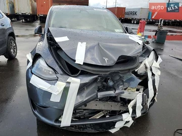 Авто Tesla Model Y 2023 № 8431441