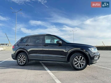 Авто Volkswagen Tiguan 2020 № 8431458