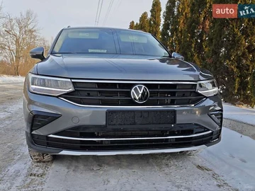 Авто Volkswagen Tiguan 2024 № 8431484