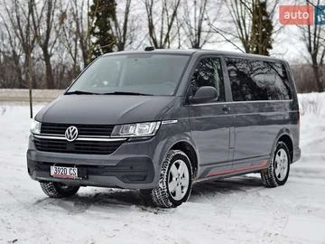 Авто Volkswagen Multivan 2020 № 8431616