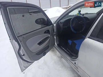 Авто Daewoo Nubira 2003 № 8431649