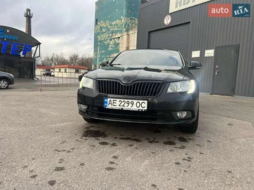 Авто Skoda Superb 2013 № 8432011