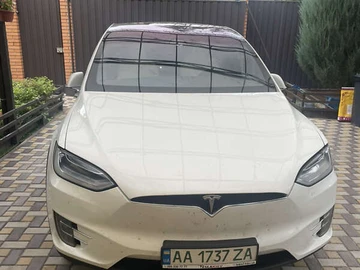 Авто Tesla Model X 2019 № 8432084