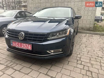 Авто Volkswagen Passat 2018 № 8432130