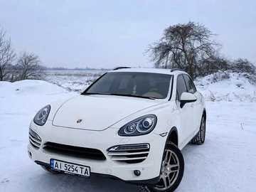 Авто Porsche Cayenne 2011 № 8432176
