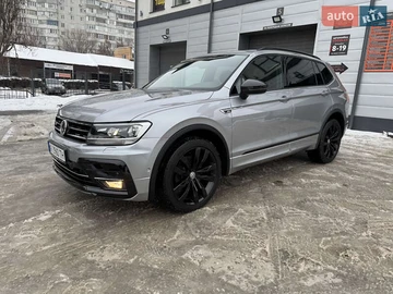 Авто Volkswagen Tiguan 2020 № 8432255