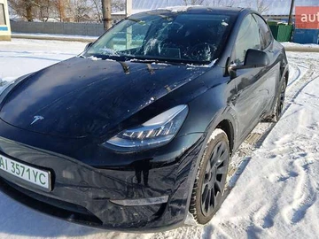 Авто Tesla Model Y 2023 № 8432328