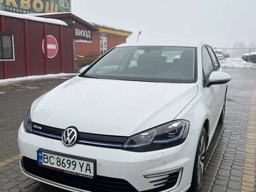 Авто Volkswagen E-Golf 2020 № 8432510