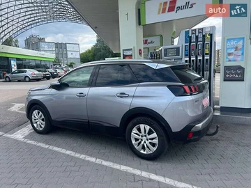 Авто Peugeot 3008 2018 № 8432536