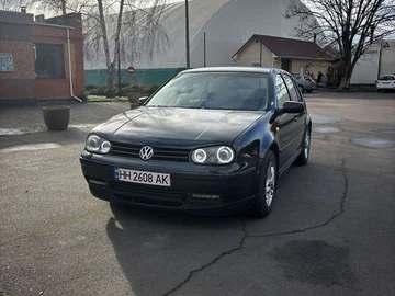 Авто Volkswagen Golf 1999 № 8432588