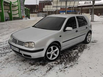 Авто Volkswagen Golf 2003 № 8432599