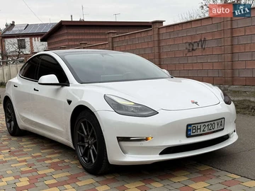 Авто Tesla Model 3 2020 № 8433043