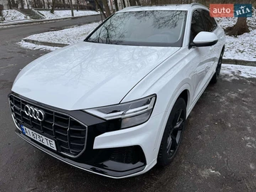 Авто Audi Q8 2021 № 8433242
