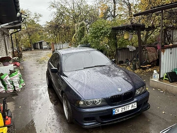 Авто BMW 5 Series 2000 № 8433396