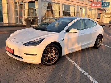 Авто Tesla Model 3 2020 № 8434329