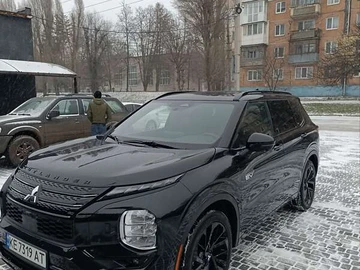Авто Mitsubishi Outlander 2024 № 8434433