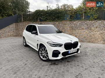 Авто BMW X5 2022 № 8434441