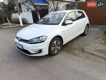 Авто Volkswagen E-Golf 2020 № 8434921