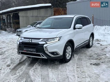 Авто Mitsubishi Outlander 2019 № 8435060