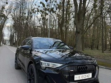 Авто Audi E-Tron 2021 № 8435215