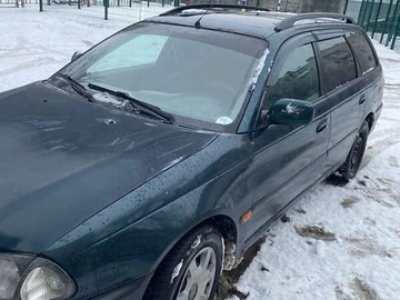 Авто Toyota Avensis 2002 № 8435329