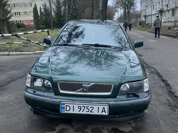 Авто Volvo V40 1999 № 8435338