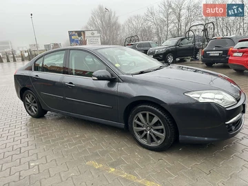 Авто Renault Laguna 2010 № 8435593