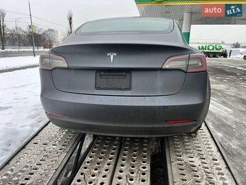 Авто Tesla Model 3 2023 № 8435637