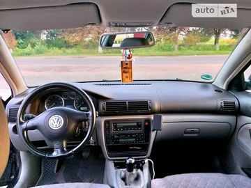 Авто Volkswagen Passat 2003 № 8436054