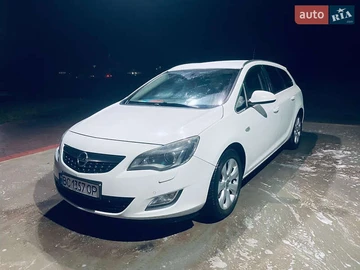 Авто Opel Astra 2012 № 8436201