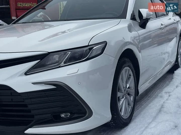 Авто Toyota Camry 2021 № 8436440