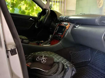 Авто Mercedes C-Class 2002 № 8436566