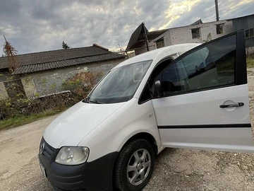 Авто Volkswagen Caddy 2006 № 8436568