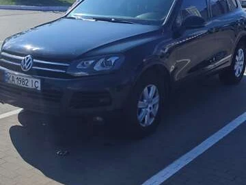 Авто Volkswagen Touareg 2013 № 8436709