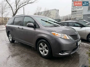 Авто Toyota Sienna 2016 № 8437179