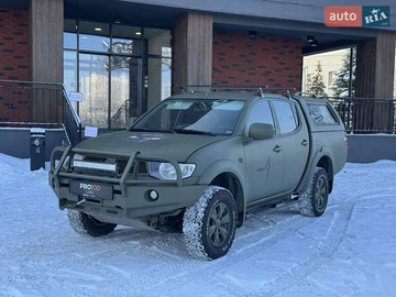 Авто Mitsubishi L 200 2013 № 8437188