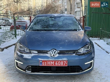 Авто Volkswagen E-Golf 2015 № 8437535