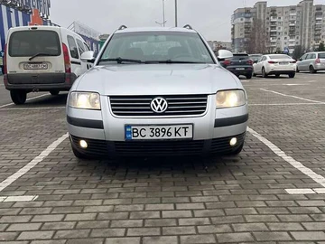 Авто Volkswagen Passat 2004 № 8437946