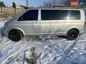 Авто Volkswagen Transporter 2008 № 8438123