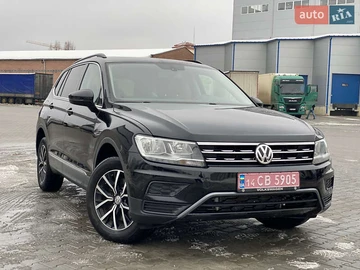 Авто Volkswagen Tiguan 2021 № 8438414