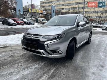 Авто Mitsubishi Outlander 2018 № 8438415