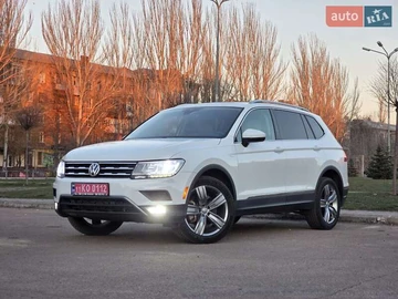 Авто Volkswagen Tiguan 2020 № 8438435