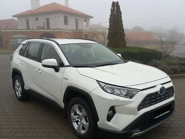 Авто Toyota Rav4 2018 № 8438498