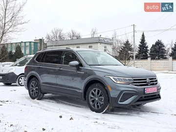 Авто Volkswagen Tiguan 2022 № 8438501