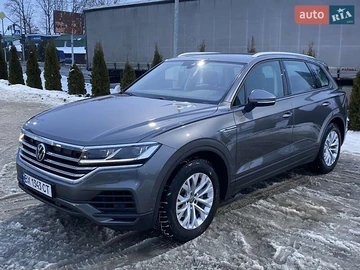 Авто Volkswagen Touareg 2020 № 8438531