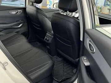 Авто BYD Sea Lion 05 2025 № 8439198