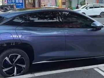 Авто BYD Sea Lion 07 2025 № 8439237